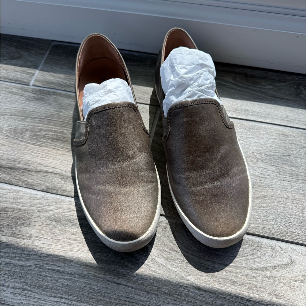 Frye Brown Sneakers with Suede Upper and Rubber Sole - color Ash